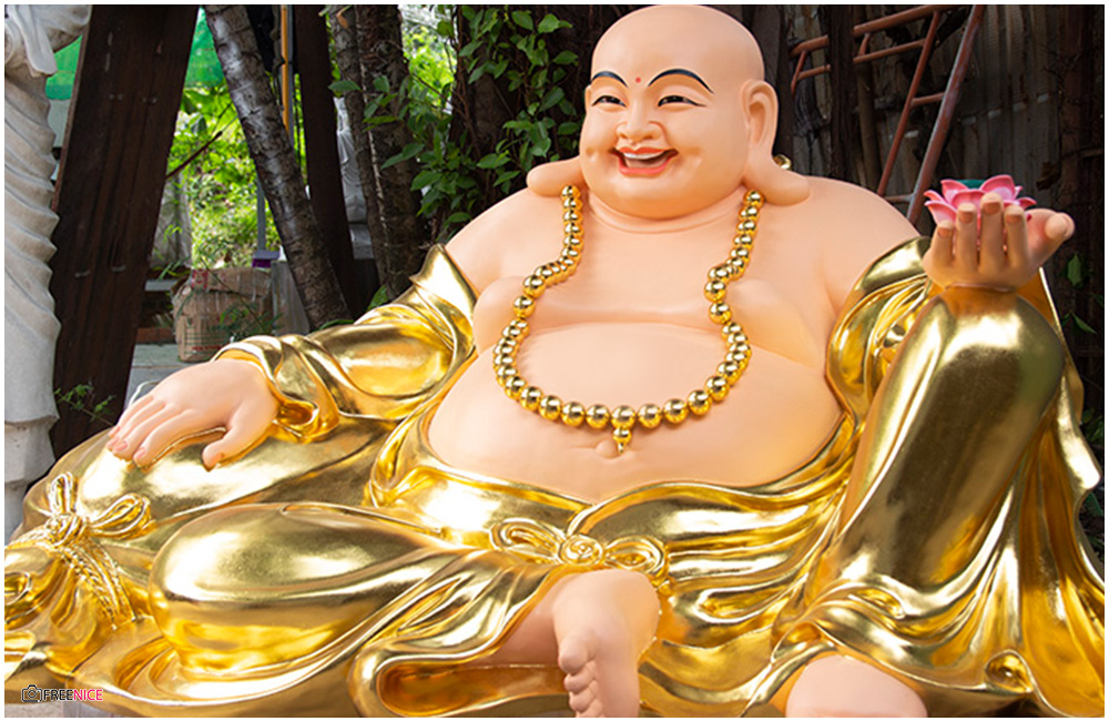 Những hình ảnh Phật Di Lặc cười hiền là một lời nhắn nhủ vô giá trong cuộc sống của chúng ta. Bởi vì khi cười, ta sẽ cảm thấy vui vẻ và khỏe mạnh hơn. Hãy tìm kiếm những hình ảnh đó và trải nghiệm sự an lạc và sự cân bằng trong cuộc sống của mình.