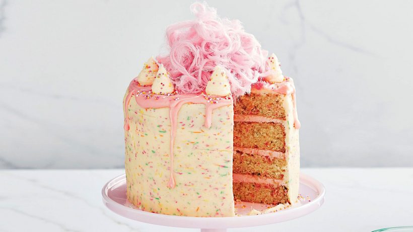 Hình ảnh bánh sinh nhật đẹp hồng pastel