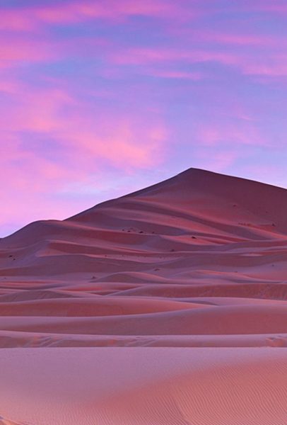 Hình ảnh bầu trời trên sa mạc đẹp như tiên cảnh