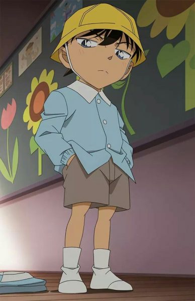 hình Conan cute lúc nhỏ