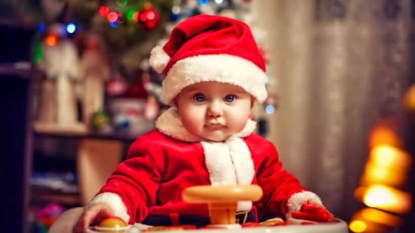 Hình ảnh Noel em bé đón giáng sinh xinh xắn