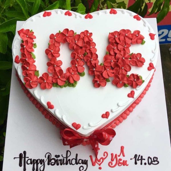 Hình ảnh bánh sinh nhật vợ yêu Love