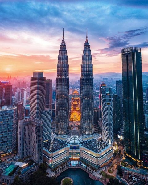 Hình ảnh tháp đôi Malaysia đẹp dưới ánh hoàng hôn