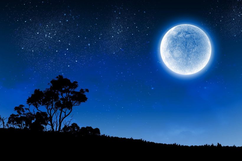 hình ảnh bầu trời đêm có mặt trăng