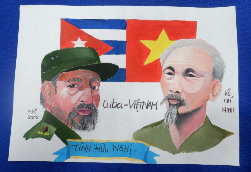 Vẽ tranh tình hữu nghị Việt Nam và Cuba xúc động