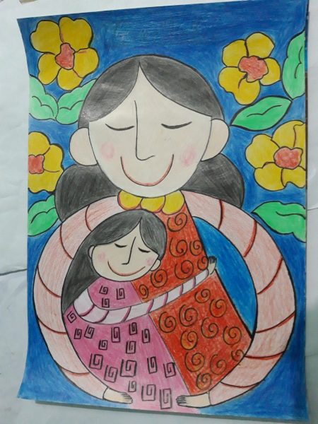 Vẽ tranh về mẹ đang ôm con gái trong lòng